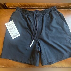 NWT Lululemon Pool Short 7”